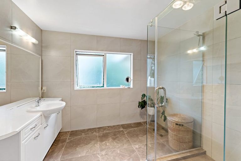 Photo of property in 25 Bronte Place, Somerville, Auckland, 2014