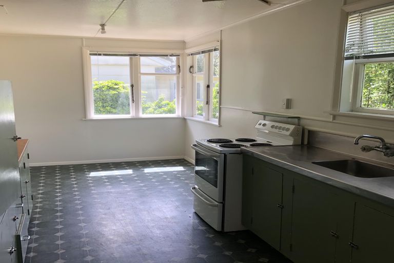 Photo of property in 32 Leicester Street, Terrace End, Palmerston North, 4410