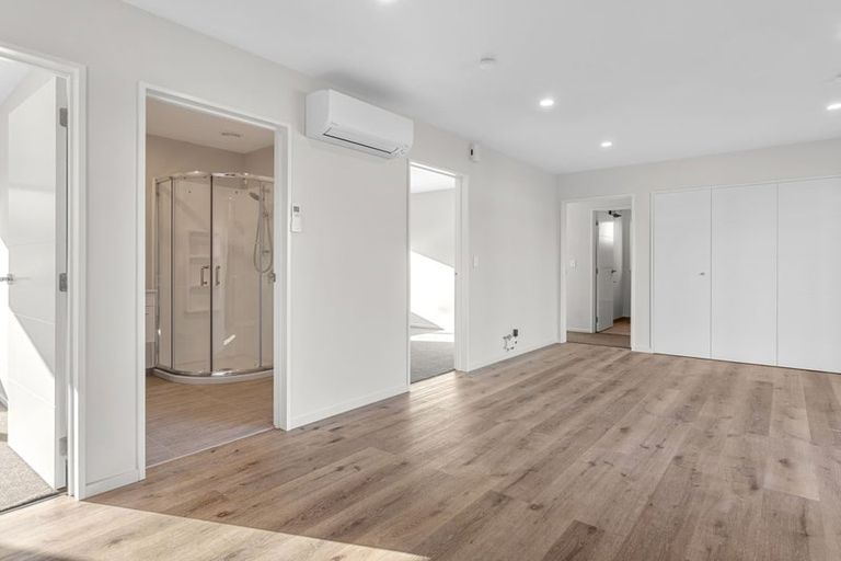 Photo of property in 23 Hillary Crescent, Upper Riccarton, Christchurch, 8041