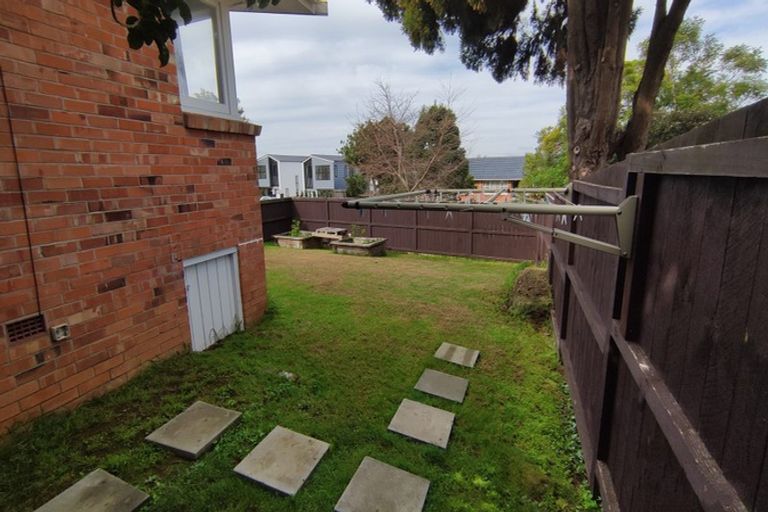 Photo of property in 1/23 Ellen Avenue, Hillcrest, Auckland, 0627