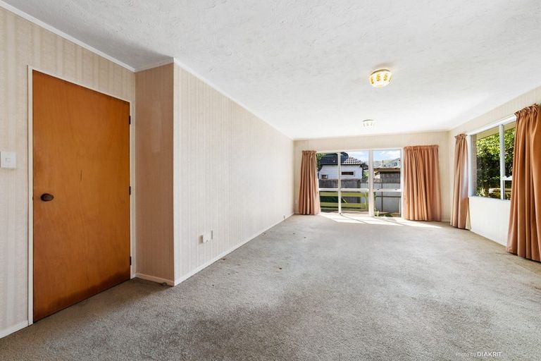 Photo of property in 8b Cargill Street, Karori, Wellington, 6012