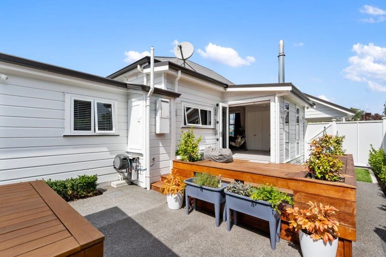 Photo of property in 13 Auckland Road, Greenmeadows, Napier, 4112