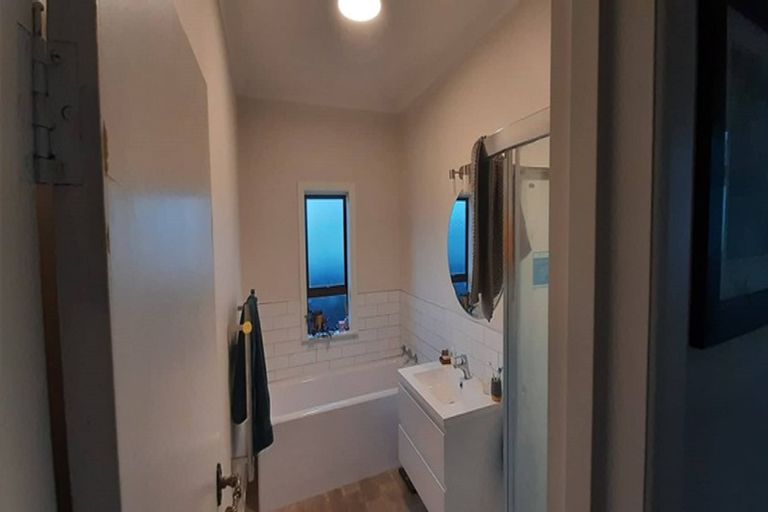 Photo of property in 20 Harpham Street, Taradale, Napier, 4112