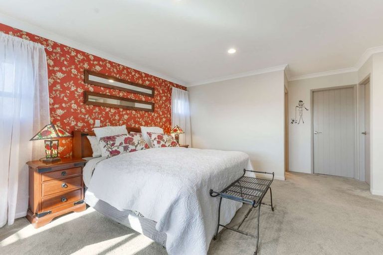 Photo of property in 176b Heta Road, Highlands Park, New Plymouth, 4312