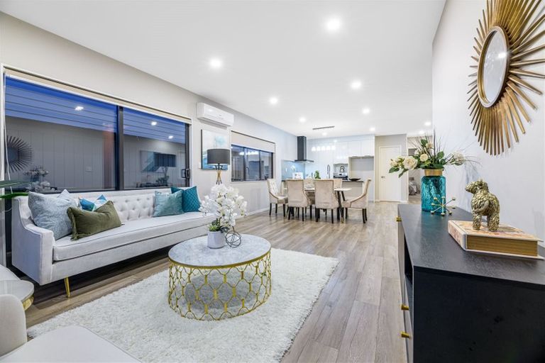 Photo of property in 18 Kano Way, Hobsonville, Auckland, 0616