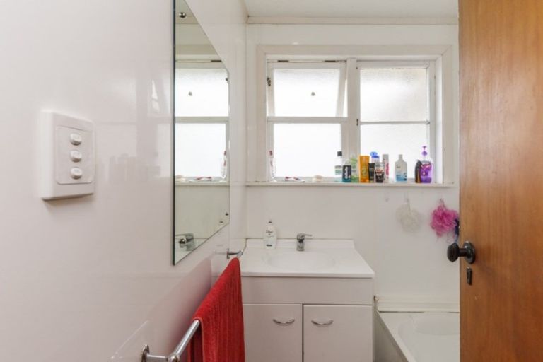 Photo of property in 29 Clausen Street, Takaro, Palmerston North, 4412