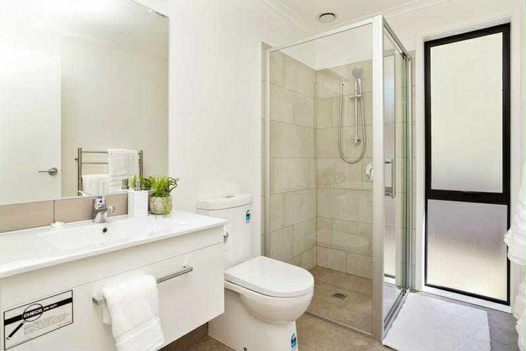 Photo of property in 6 Mutetai Road, Clarks Beach, 2122