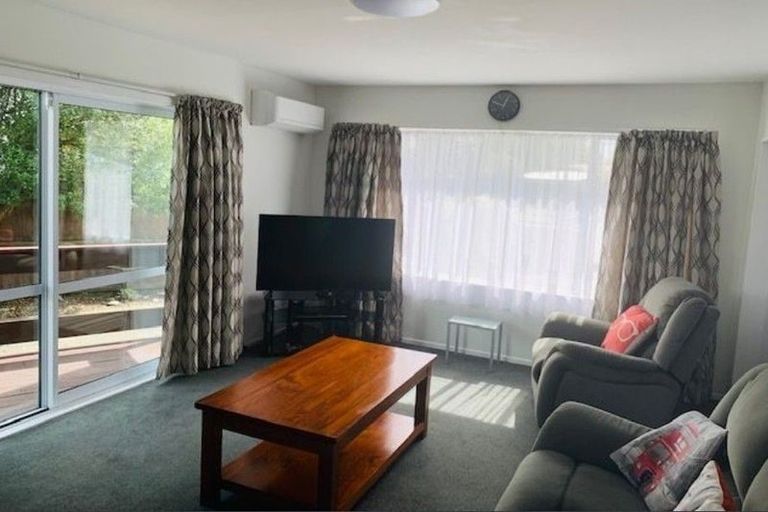 Photo of property in 9 Daytona Place, Parklands, Christchurch, 8083