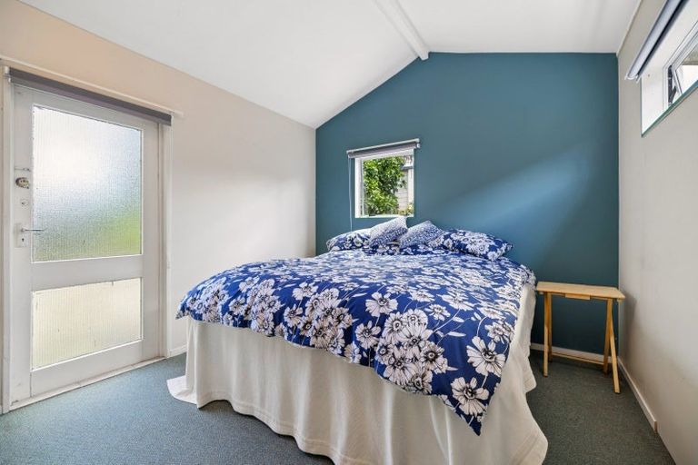 Photo of property in 6 Lillian Place, Orewa, 0931