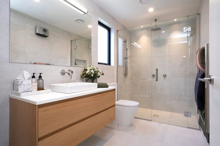 Photo of property in 34d Glandovey Road, Fendalton, Christchurch, 8052