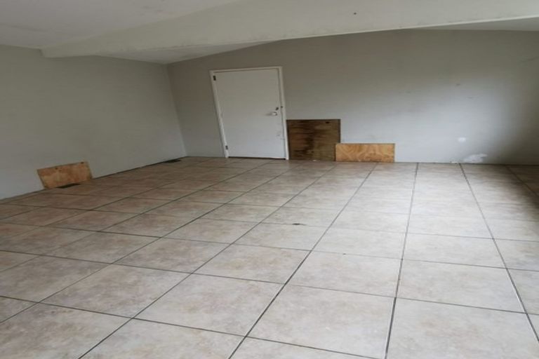 Photo of property in 7 Poinsettia Place, Henderson, Auckland, 0610