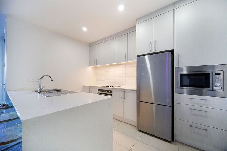 Photo of property in 104/6 Waikumete Road, Glen Eden, Auckland, 0602