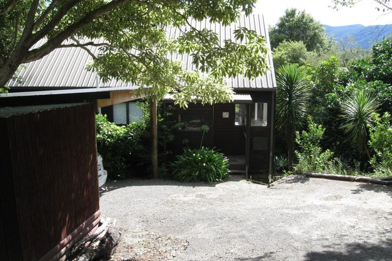 Photo of property in 14 Sandy Bay Road, Black Rock, Marlborough Sounds, 7282