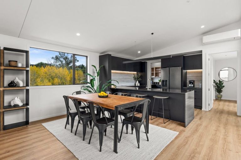 Photo of property in 87 Oak Road, Poraiti, Napier, 4112