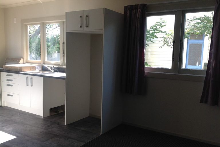 Photo of property in 437 Featherston Street, Palmerston North, 4414