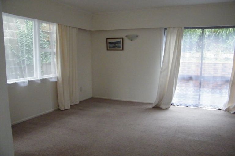 Photo of property in 4 Epsom Way, Karori, Wellington, 6012