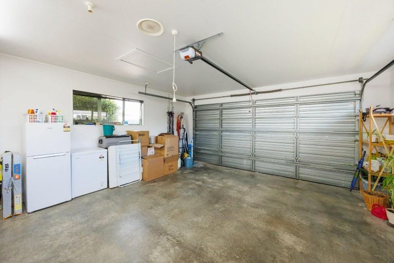 Photo of property in 82 James Line, Kelvin Grove, Palmerston North, 4414