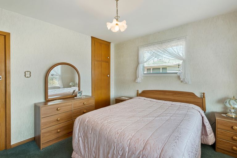 Photo of property in 12 Blankney Street, Hornby, Christchurch, 8042