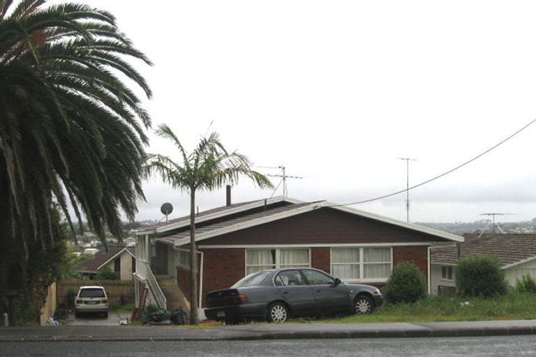 Photo of property in 160 Coronation Road, Hillcrest, Auckland, 0627