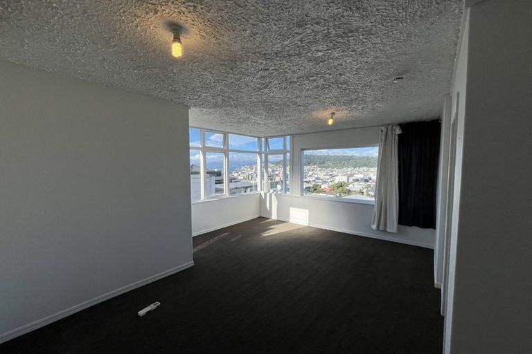 Photo of property in 5 Maarama Crescent, Aro Valley, Wellington, 6021