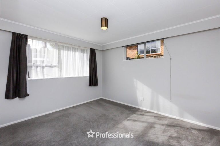 Photo of property in 7 Garth Lane, Maoribank, Upper Hutt, 5018