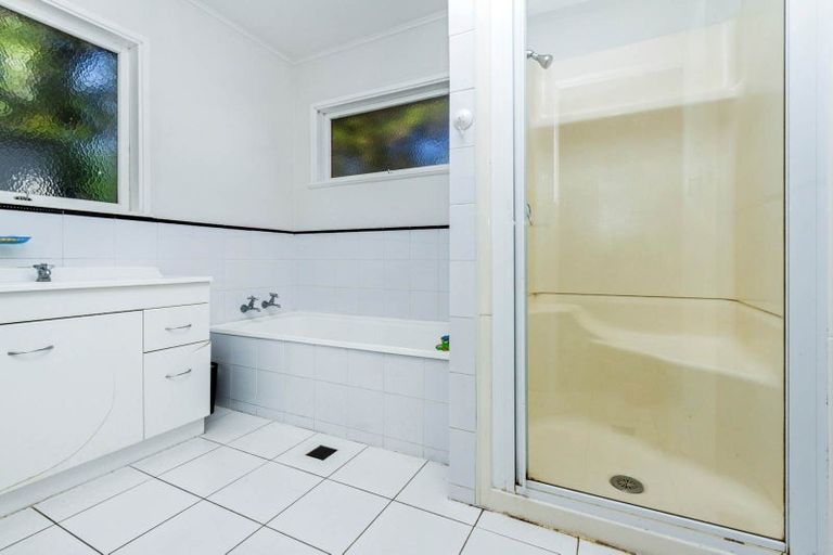 Photo of property in 450 Don Buck Road, Massey, Auckland, 0614