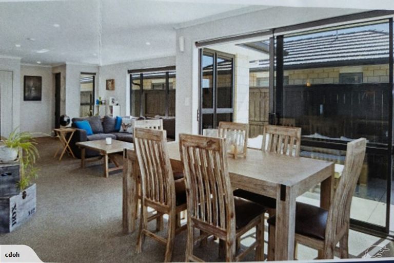 Photo of property in 15 Ponga Place, Papamoa Beach, Papamoa, 3118