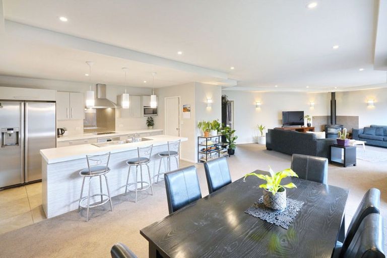 Photo of property in 18 Coachmans Road, Prebbleton, 7604