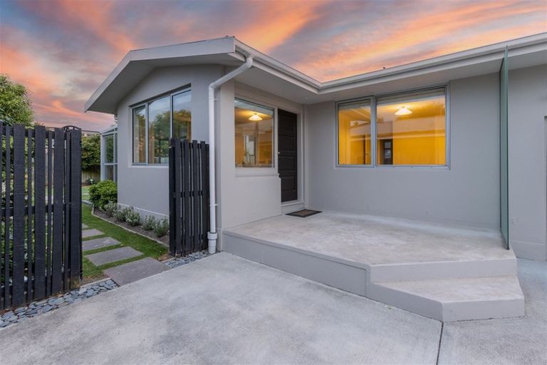 Photo of property in 36 Condell Avenue, Papanui, Christchurch, 8053