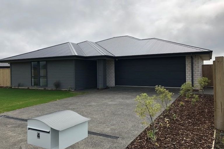 Photo of property in 4 Hamlett Drive, Woodend, 7610