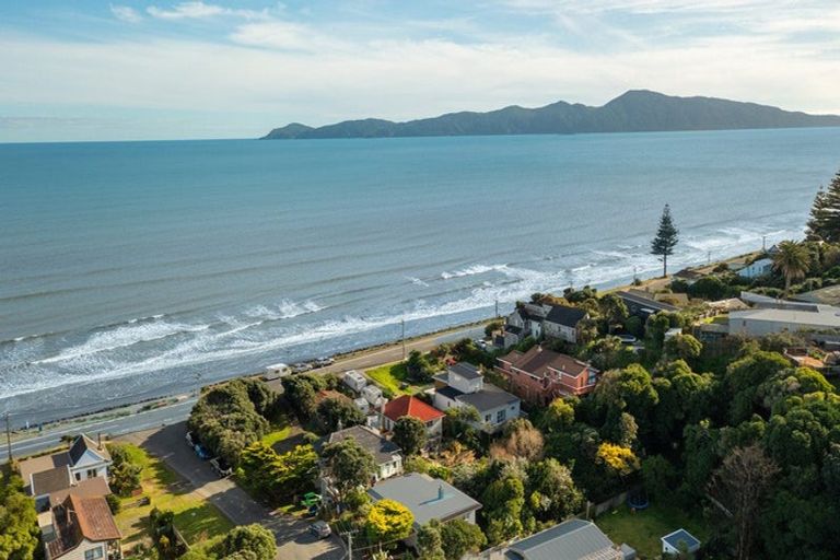 Photo of property in 25 The Esplanade, Raumati South, Paraparaumu, 5032