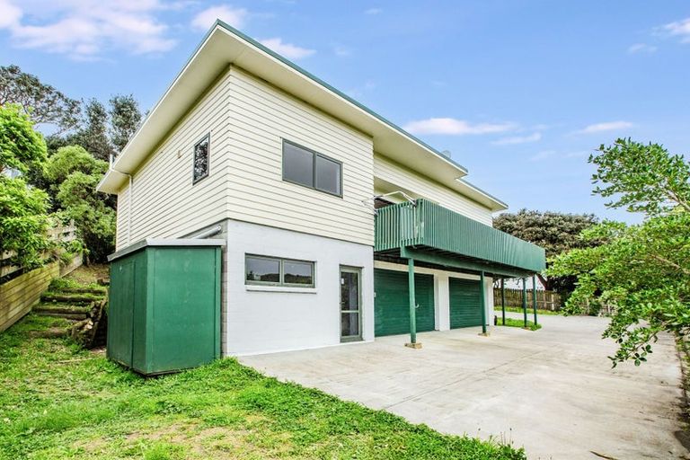 Photo of property in 25a Hiwi Crescent, Titahi Bay, Porirua, 5022