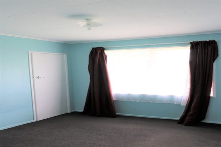 Photo of property in 2 Mervan Street, Mangere East, Auckland, 2024