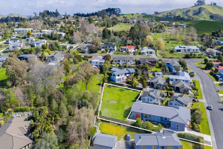 Photo of property in 12 Abbot Avenue, Waipawa, 4210