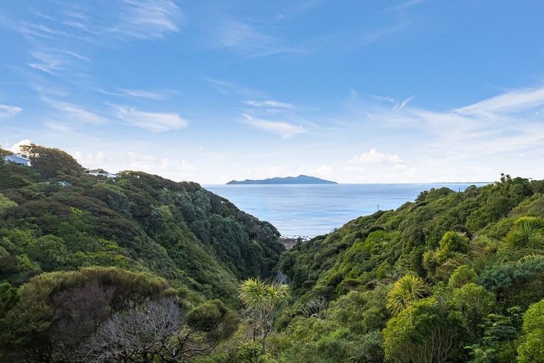 Photo of property in 15 Pukerua Beach Road, Pukerua Bay, 5026