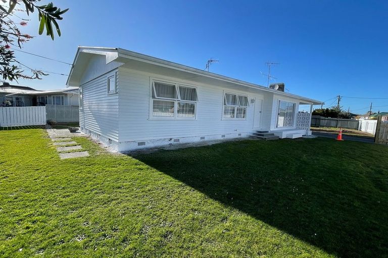 Photo of property in 3 Charles Corner Crescent, Maraenui, Napier, 4110