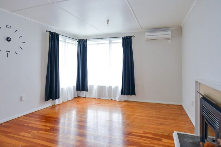 Photo of property in 55 Lipscombe Crescent, Havelock North, 4130