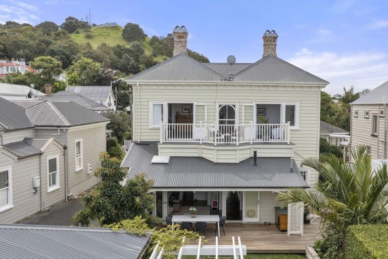 Photo of property in 3 Kerr Street, Devonport, Auckland, 0624