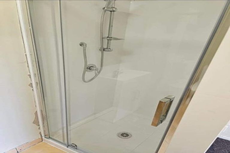 Photo of property in 12 Scotts Field Drive, Takanini, 2112