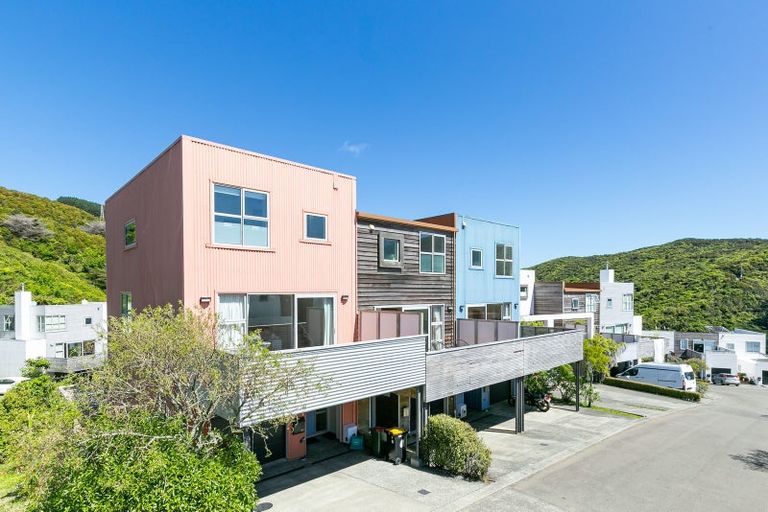 Photo of property in 66 Saddleback Grove, Karori, Wellington, 6012