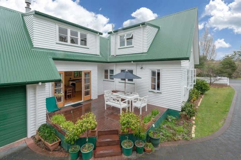 Photo of property in 1 Jellicoe Drive, Hamilton East, Hamilton, 3216