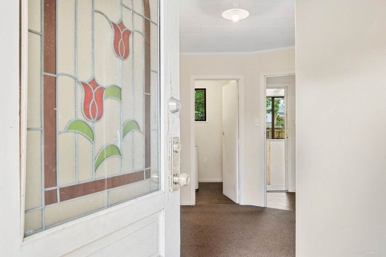 Photo of property in 96 Kayes Road, Pukekohe, 2120