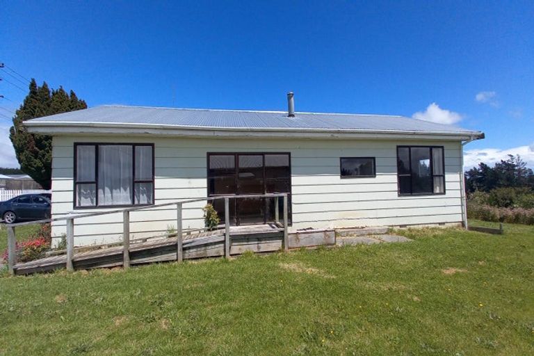 Photo of property in 1 Main Road, Tuatapere, 9620