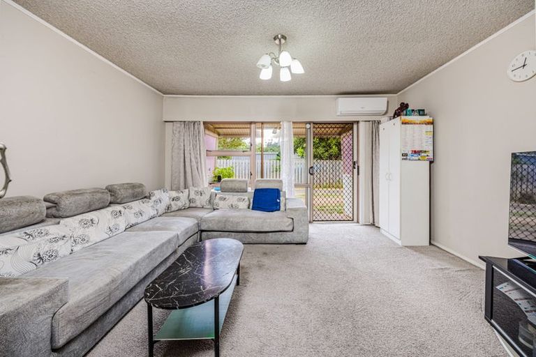 Photo of property in 2/8 Allenby Road, Papatoetoe, Auckland, 2025