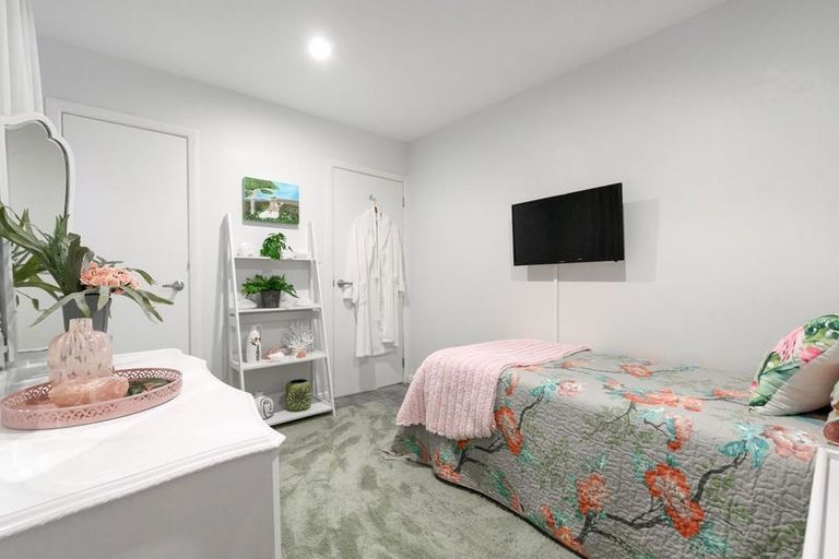 Photo of property in 35 Waione Avenue, Athenree, Waihi Beach, 3177