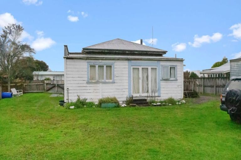 Photo of property in 33 Lucknow Street, Wairoa, 4108