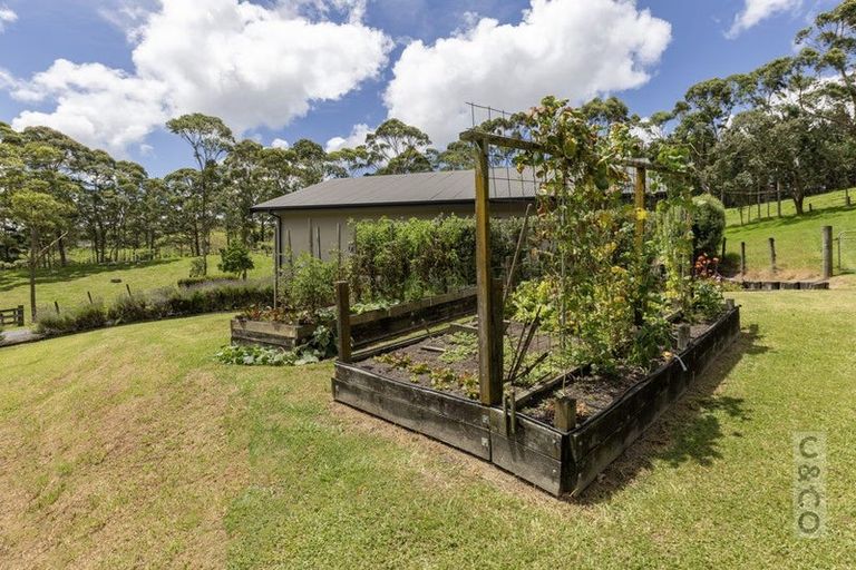 Photo of property in 589 Inland Road, Helensville, 0875