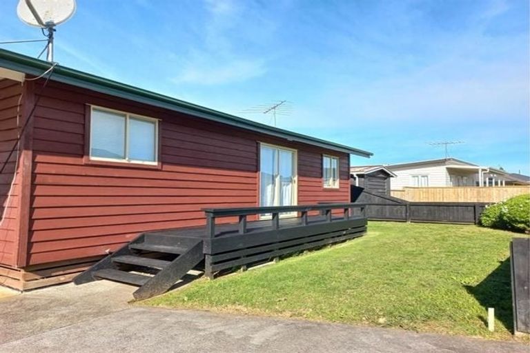 Photo of property in 8a Church Street, Tuakau, 2121