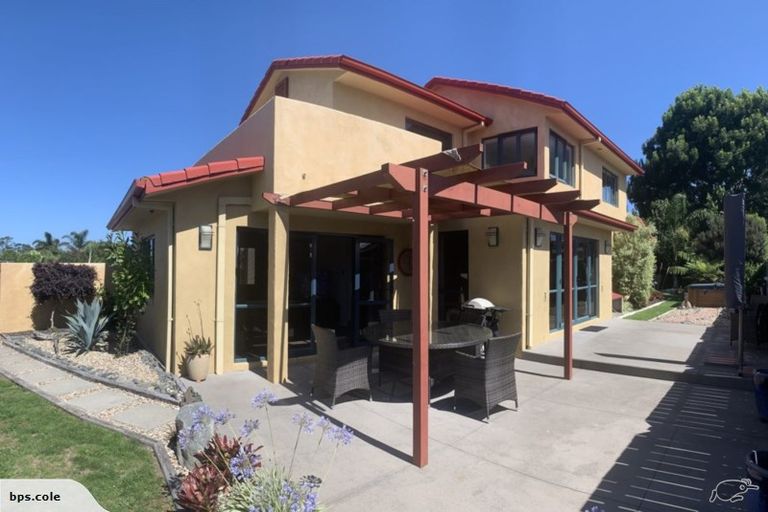 Photo of property in 102 Merriman Place, Pyes Pa, Tauranga, 3112