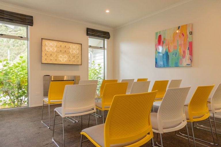 Photo of property in 262 Lakes Boulevard, Pyes Pa, Tauranga, 3112